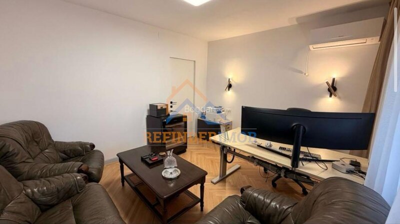 Calea Calarasilor - Matei Basarab Apartament de vanzare cu 3 camere,